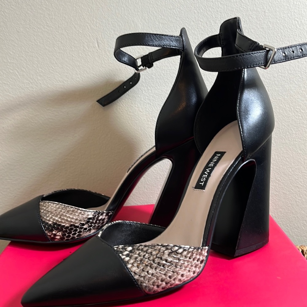 BLACK & SNAKESKIN BLOCK HEELS